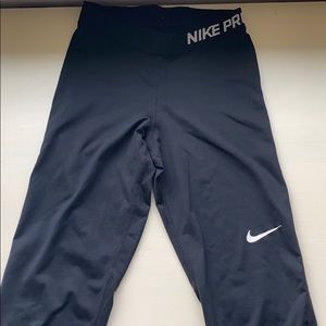 Cropped Nike leggings